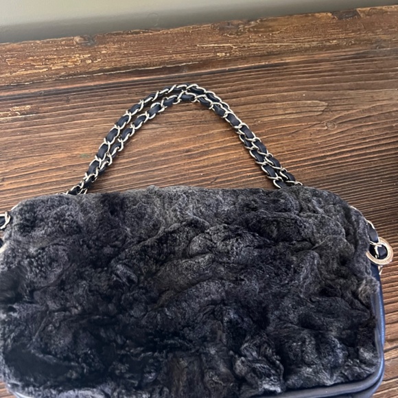 Authentic Chanel - Lapin Rabbit Fur and Leather Classic Single Flap Handbag - Picture 5 of 16